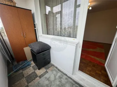 Apartament 4 camere cu balcon zona Cedonia - foto 14