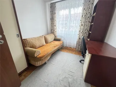 Apartament 4 camere cu balcon zona Cedonia - foto 7