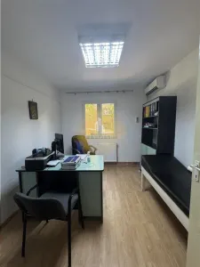 Apartament 3 camere - zona Circumvalatiunii | Cabinet medical - foto 3