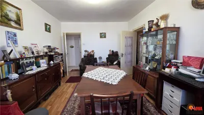 Apartament 3 camere Calea Bucuresti - foto 4