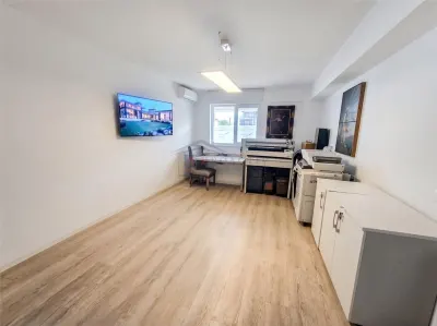 Spațiu 141mp | Bloc Nou | 3 Parcări | Vis-a-vis Santa Fe S-962 - foto 2