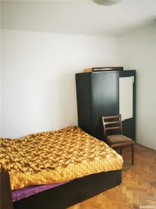 Apartament 55 mp etaj 3 cu centrala propie - foto 2