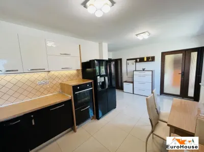 Vila De Vanzare in Alba Iulia I 300mp utili I Demisol - Parter - Etaj - foto 3