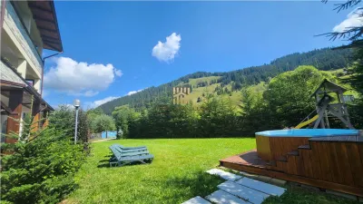 Casă de vacanță în Bucovina | Șaru Dornei | 10 camere cu băi proprii | Salon 130 mp | 650.000 Euro | Comision 0 - foto 2