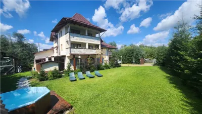 Casă de vacanță în Bucovina | Șaru Dornei | 10 camere cu băi proprii | Salon 130 mp | 650.000 Euro | Comision 0 - foto 8