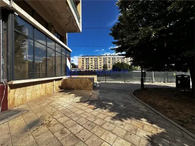 Spatii comerciale de la 38mp la 550mp, centru, Piata Unirii, Iasi - foto 3