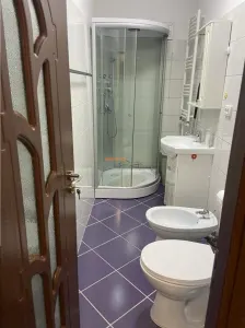 Apartament 2 camere Focsani , parter , zona Sud - B-dul Bucuresti , 56 mp, decomnadat , imbunatatit , mobilat - foto 13