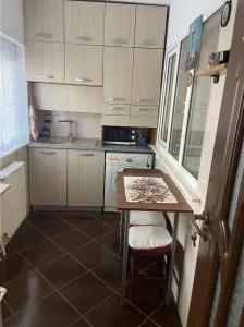 Apartament 2 camere Focsani , parter , zona Sud - B-dul Bucuresti , 56 mp, decomnadat , imbunatatit , mobilat - foto 7