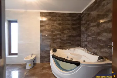Vila apreciabila, 220 mp, teren 544 mp, confort si intimitate, Harman - foto 13