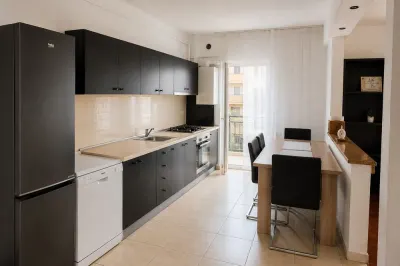 Inchiriez ap 3 camere - foto 3