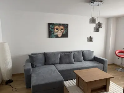 Inchiriez apartament 3 camere,2 bai,2 balcoane - foto 2