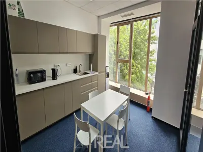 Inchiriere spatiu de birouri langa metrou Aurel Vlaicu - 50 mp - foto 6