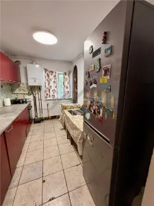 Apartament  2 camere, decomanda, 52 mp - Zona Soarelui - foto 3