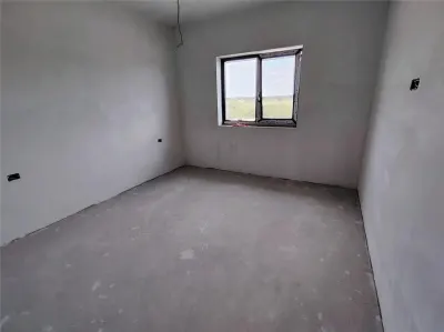 DUPLEX SPATIOS - 5 CAMERE - FINISAJE LA CERERE - foto 5