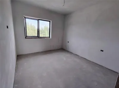 DUPLEX SPATIOS - 5 CAMERE - FINISAJE LA CERERE - foto 6