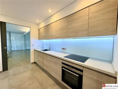 EXCLUSIV | 4 Camere  | 3 bai | 2 Locuri de Parcare |Terasa Perimetrala de 117.84 mp – Primaverii - foto 4