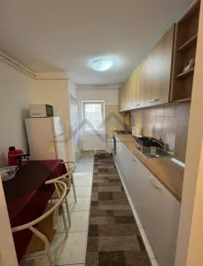 Apartament  2 camere, semidecomandat, parter inalt, 48 mp - Zona Olimpia-Stadion - foto 4