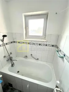 Apartament 2 camere decomandate, etaj 3, zona Energiei, str. Banatului 3 - foto 13