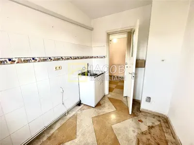 Apartament 2 camere decomandate, etaj 3, zona Energiei, str. Banatului 3 - foto 10