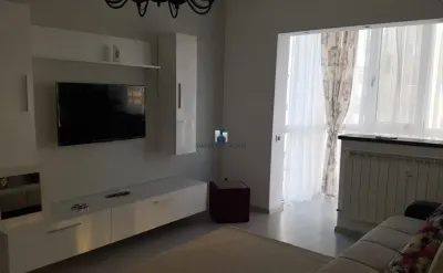 Inchiriere Apartament 2 Camere Semidecomandat Secuilor - Bucuresti