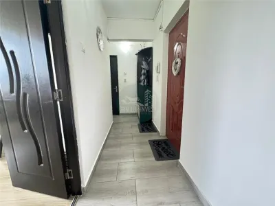 Apartament decomandat cu 2 camere in Vasile Aaron - foto 15