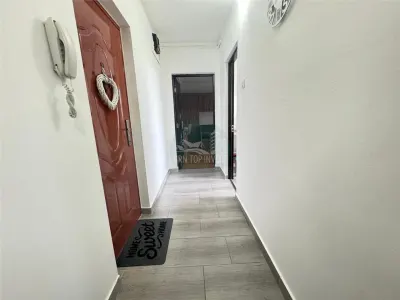 Apartament decomandat cu 2 camere in Vasile Aaron - foto 16