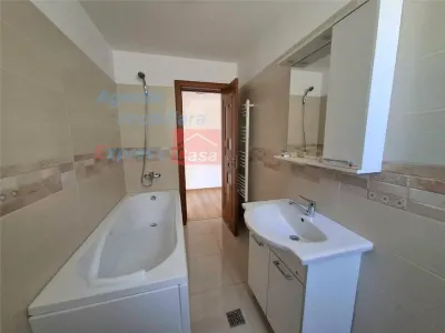 Apartament 2 camere, parter (dublu acces), pentru locuit sau investitie - foto 8