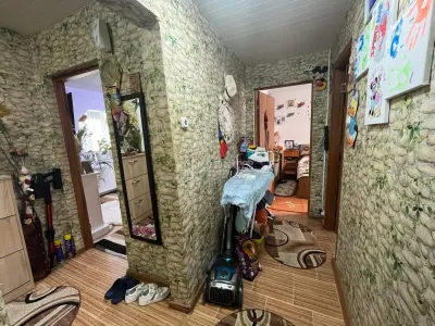 Caransebes, 3 Camere, Cf.,1. Dec., Zona Pipirig Polivalenta - foto 12