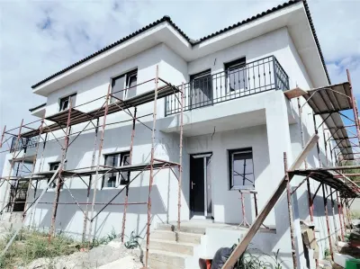 DUPLEX CU 5 CAMERE - BUCATARIE INCHISA - PERSONALIZARE INTERIOARA - Mosnita Veche
